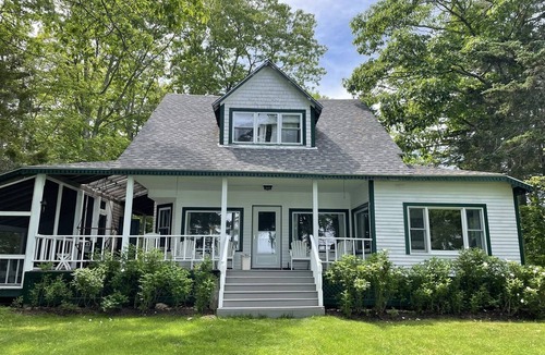 Owls Head House | A TREASURED VIEW - Town of Owls Head