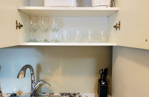 Chilliwack House | AC Private 2BR Suite Near Fishing/Heritage Park/Coliseum Center/HWY 1