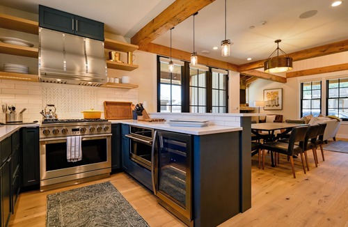 Crested Butte Cottage | Academy Place | Valerian