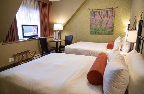 Banff Hotel | Accessible room, Central Banff, Hot Pool!