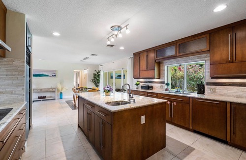 Singer Island House | Across from Beach | Renovated Coastal Home, Gourmet Kitchen & Jetted Tub