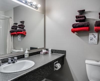 Martensville Hotel | Adobe Inn