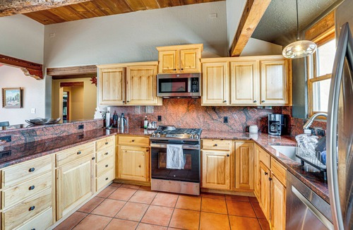 Taos House | Adobe-Style Home with Great Views!
