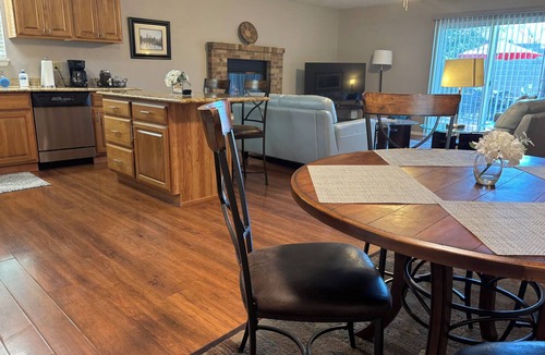 Heritage Hills House | Affordable Elegance- Mountain View for Six People