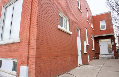 Moose Jaw Apartment | Affordable, Queen Bed, Parking, Downtown, A+, WiFi