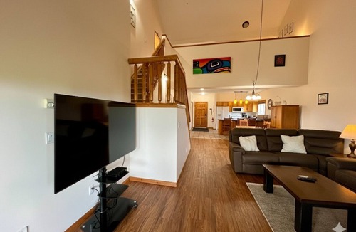 East Kootenay Condo | Affordable Slope-Side: 3BR Condo w/Private Hot Tub, Gas Fireplace, Great Location & Views.