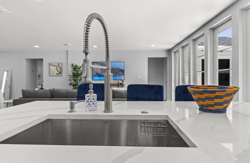 Southside House | All Things Paradise - Large Pool & Outdoor Games!