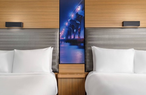 Brickell Hotel | Aloft by Marriott Miami - Brickell