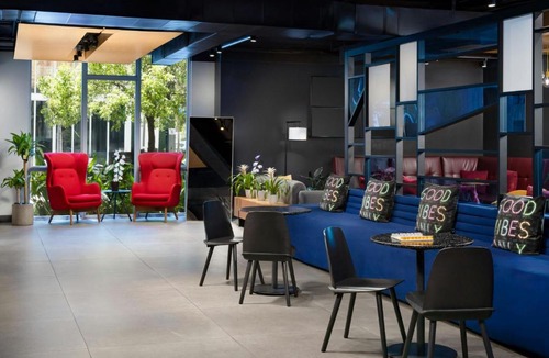 Brickell Hotel | Aloft by Marriott Miami - Brickell