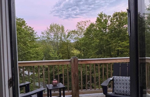 Sunapee Apartment | Alpine Suite - Walk to Lake Sunapee and Restaurants