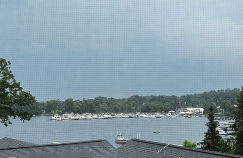 Malletts Bay House | Amazing 1-bedroom private loft with lake views and access in Mallet's Bay.