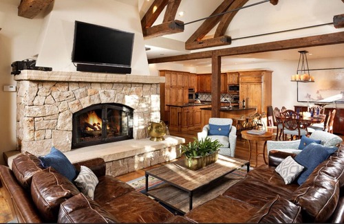 Aspen House | Amazing Mountain Home with Hot Tub & Views