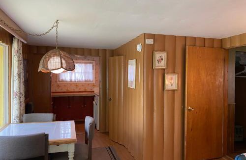Lake George House | Amber Lantern One-Bedroom Cottage
