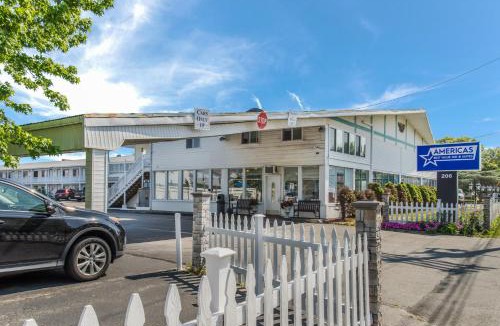 Main Street Hyannis Hotel | Americas Best Value Inn Hyannis