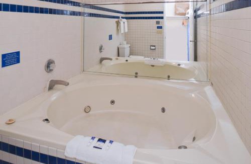 Plattsburgh Hotel | Americas Best Value Inn Plattsburgh