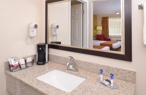 Plattsburgh Hotel | Americas Best Value Inn Plattsburgh