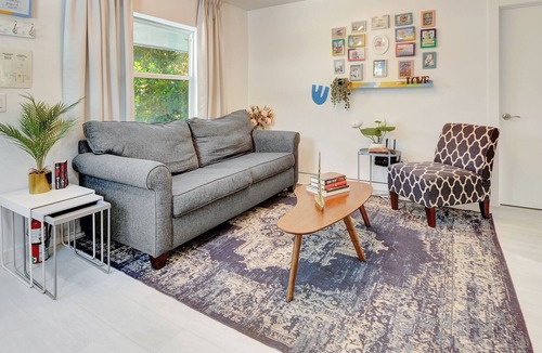 Downtown Hollywood Apartment | Amore: Renovated Professional Design & Near Beach