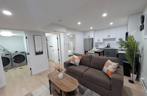 Regina House | An Exquisite One-Bedroom Guest Suite.