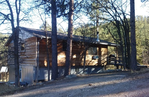 Keystone Cabin | An incredible 3 bedroom, 2 bath cabin minutes from Rushmore