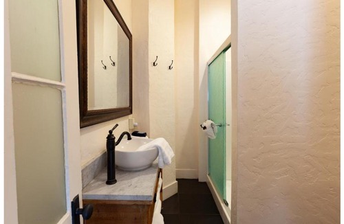 Cimarron Hotel | Annie Oakley
