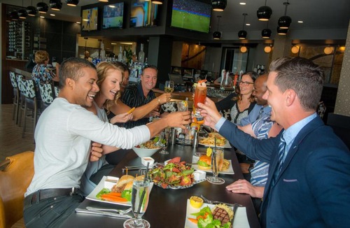Calgary Hotel | Applause Hotel Calgary Airport by CLIQUE