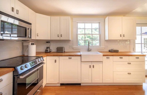 Edgartown House | Architect-Renovated Edgartown Cape With Pool
