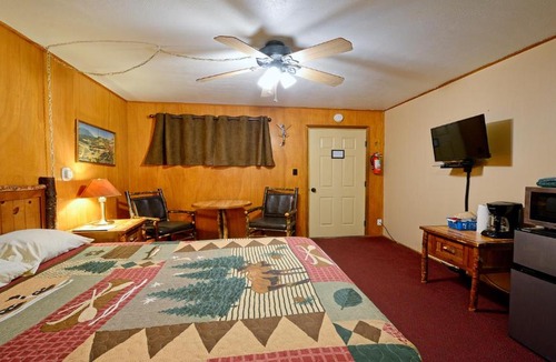 Red River House | Arrowhead 11
