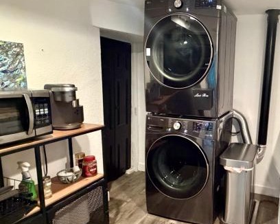 Platt Park House | Artsy Platt Park Apartment Guest Suite for 4, QUICK Mountain Access!