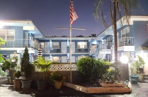 Deerfield Beach Hotel | Ashley Brooke Beach Resort