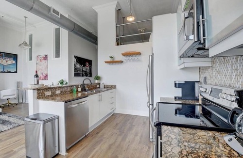 Pineapple Grove Arts District Condo | ATLANTIC AVENUE DELRAY BEACH LOFT CONDO