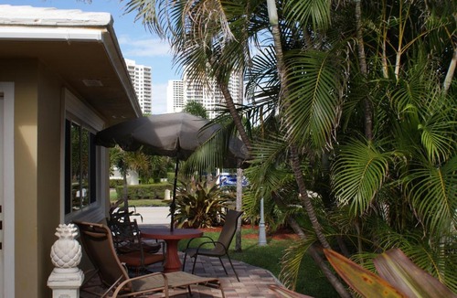 Palm Beach Shores Hotel | Atlantic Shores Vacation Villas