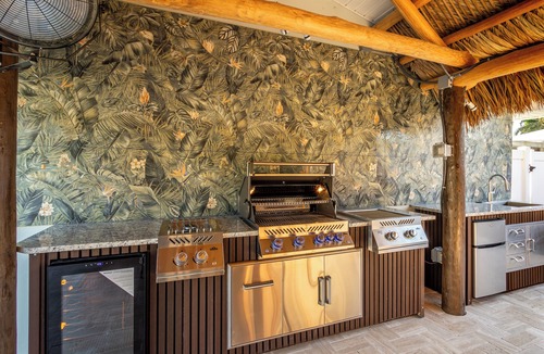 Hunt Club House | Azure Tiki Gardens: Private Resort Pool, Large Tiki Hut & Full Outdoor Kitchen