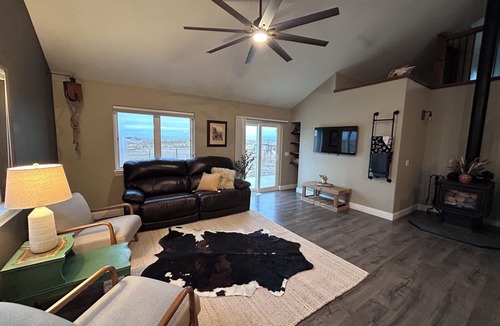 Gillette House | Back Forty Bunkhouse