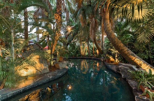 Parrot Cove House | Bali in PalmBeach, Golf, InterCoastal, Htd Pool!