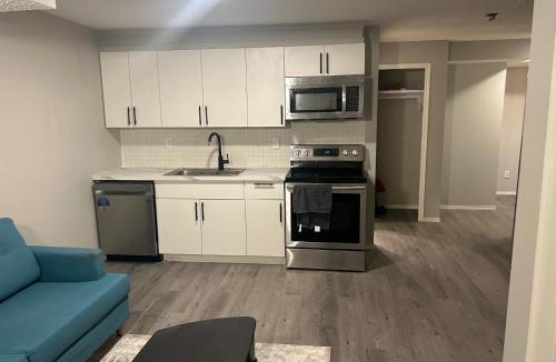Southwest Edmonton Apartment | Basement Suite Near Edmonton Airport YEG