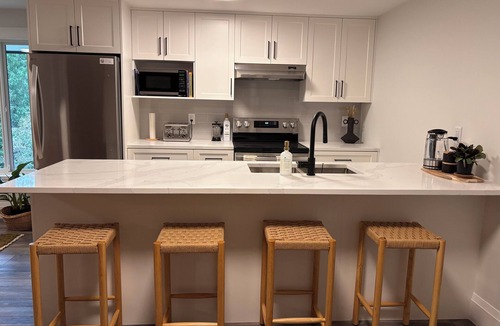 Bowen Island Apartment | Baxter’s Place on Bowen Island