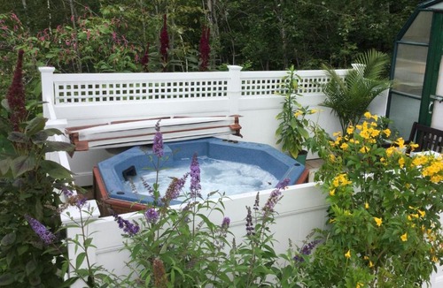 Laconia Hotel | Bay Top Motel