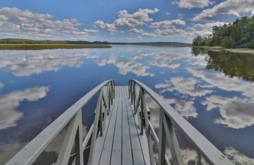 Bowdoinham House | Bayfront home with gorgeous water views, dock, outdoor patio, fireplace