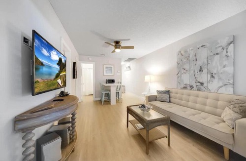 Singer Island Apartment | Beach Apart by Dream Vacation unit 2