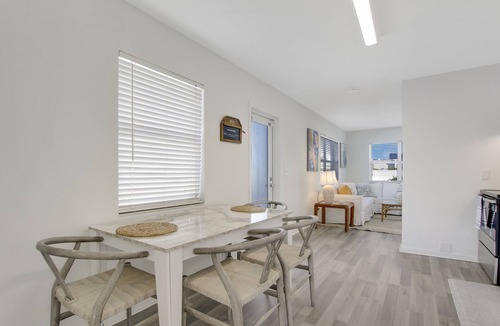 Riviera Beach House | Beach Bungalow Close to Renown Snorkeling