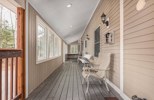 Bartlett House | Bear Brook Lodge - Large house with pool