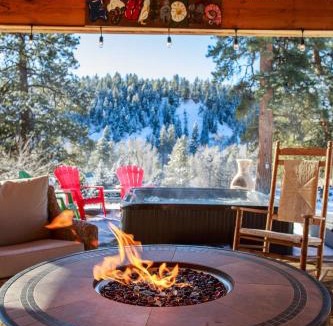 San Juan River Village Ski Chalet | Bear Paw Log Cabin4Bed4 BathHOT TUBFire Pit
