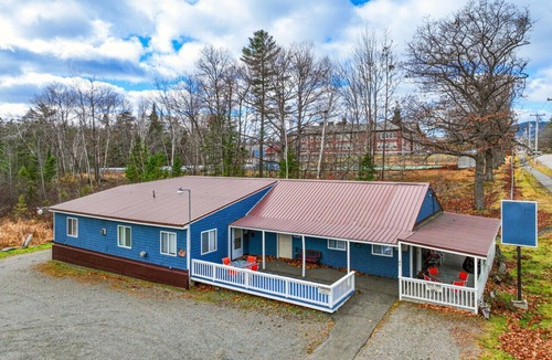 Greenville Apartment | Bear`s Den *ATV Access*Walk to Town/Bars/Restaurants*A/C*Pet Friendly