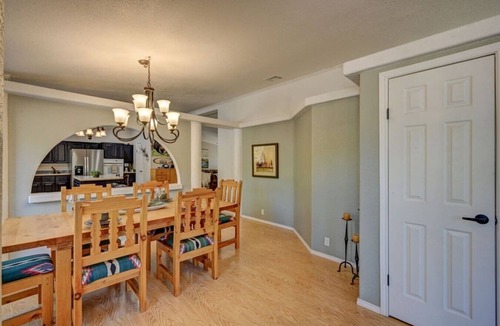 Buena Vista House | Bear`s Den | Secluded, Pet-Friendly Getaway in BV