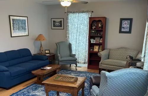 Rockwood Bed & Breakfast | Bears Den Lodge B & B Room 2