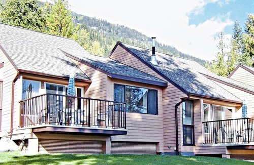 Anglemont Apartment | Beautiful 1 bedroom unit at resort, sleeps 4