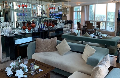 Coal Harbour Apartment | Beautiful 1000 Sf downtown condo. The best of the best Coal Harbour location