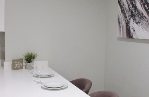 Albany Apartment | Beautiful 2 BED 2 BATH Soaker Tub