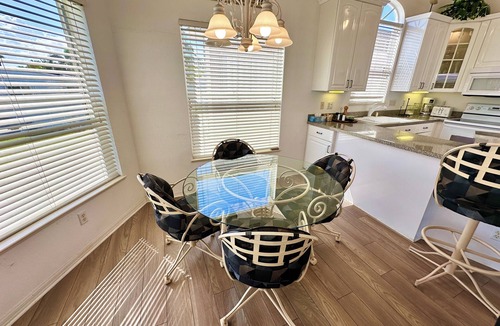 Nettles Island House | Beautiful 3 Bedroom, 3 Bath Home on Nettles Island