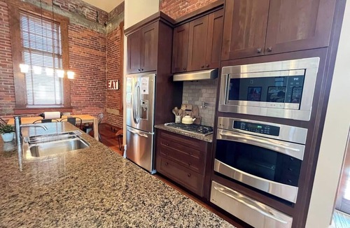 East Kootenay Condo | Beautiful 3 Bedroom l Sleeps 5